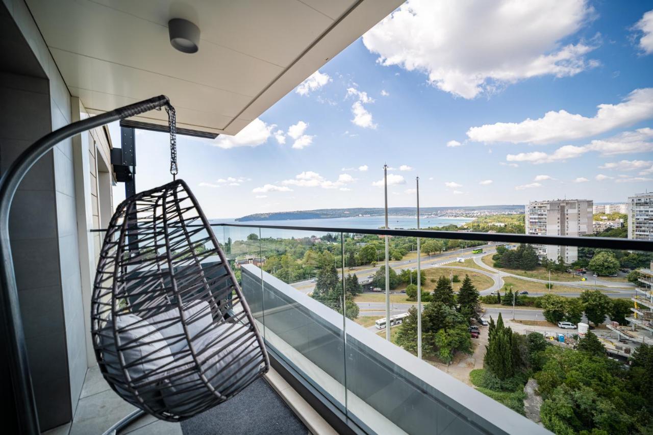 Sky Symphony Apartment Varna Exterior photo