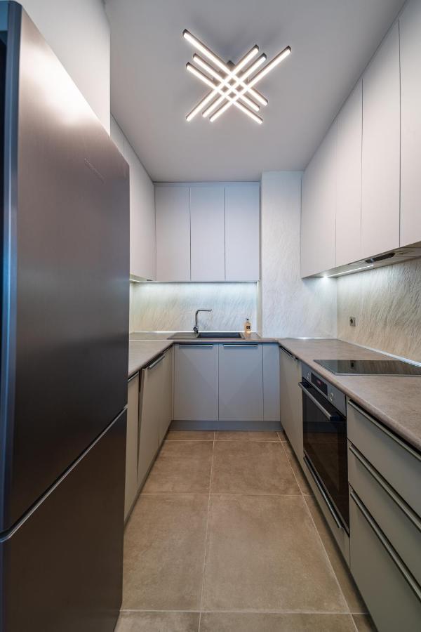Sky Symphony Apartment Varna Exterior photo